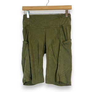 Lululemon Fast Free Shorts Green Size 8 Pockets Athletic Running